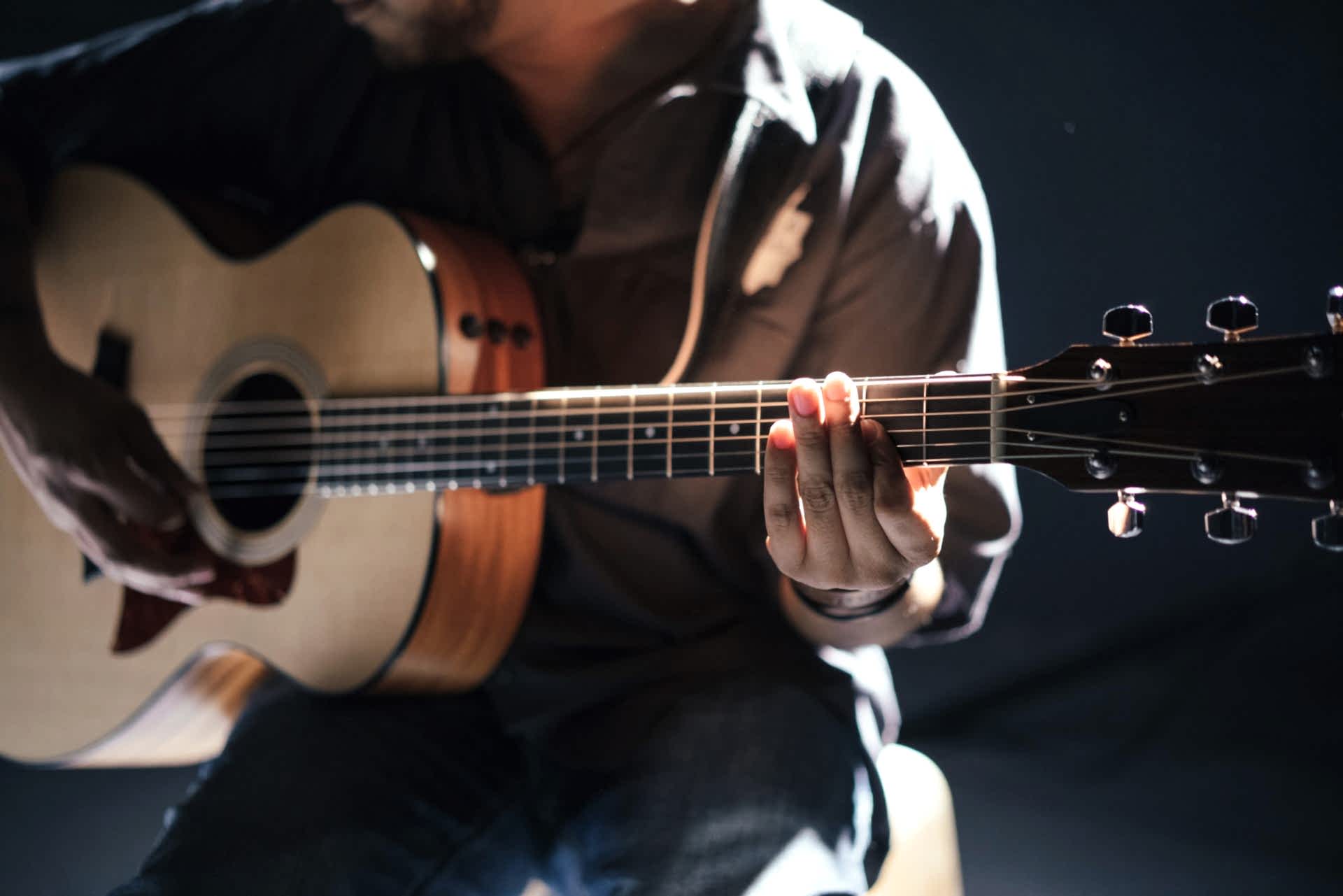 Akustik Gitar Kursu